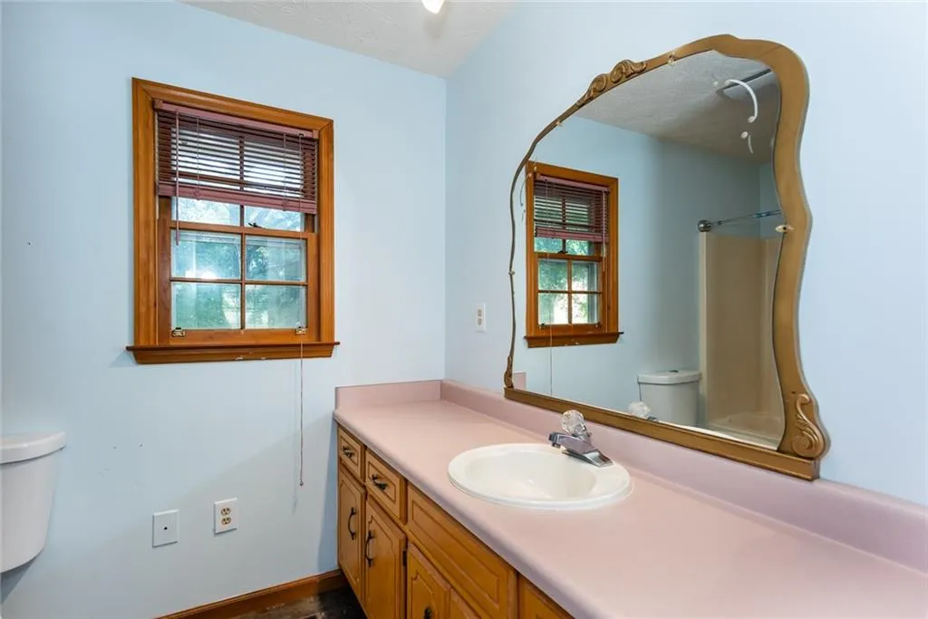 Covington, Georgia 30016, United States, 3 Bedrooms Bedrooms, ,2 BathroomsBathrooms,Residential,Active,215583