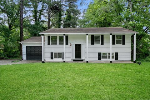 1386 PINEGLEN Drive Riverdale GA 30296