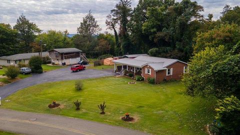 A home in Ellijay