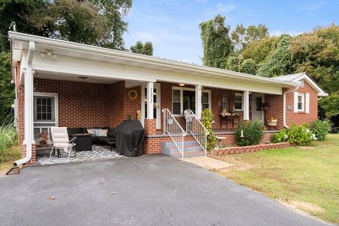 A home in Ellijay