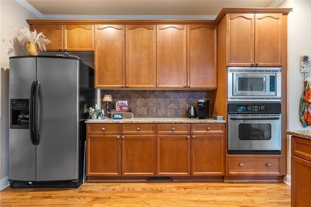 GLEN BROOKE - Residential