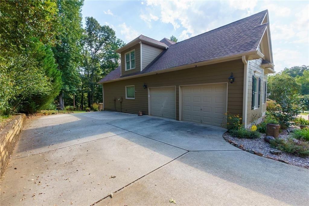 GLEN BROOKE - Residential