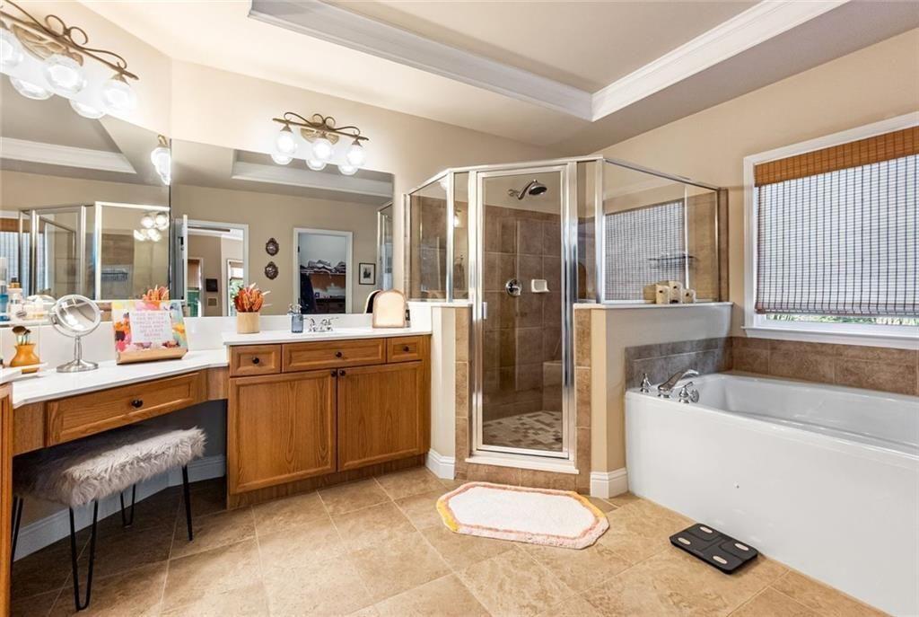 GLEN BROOKE - Residential