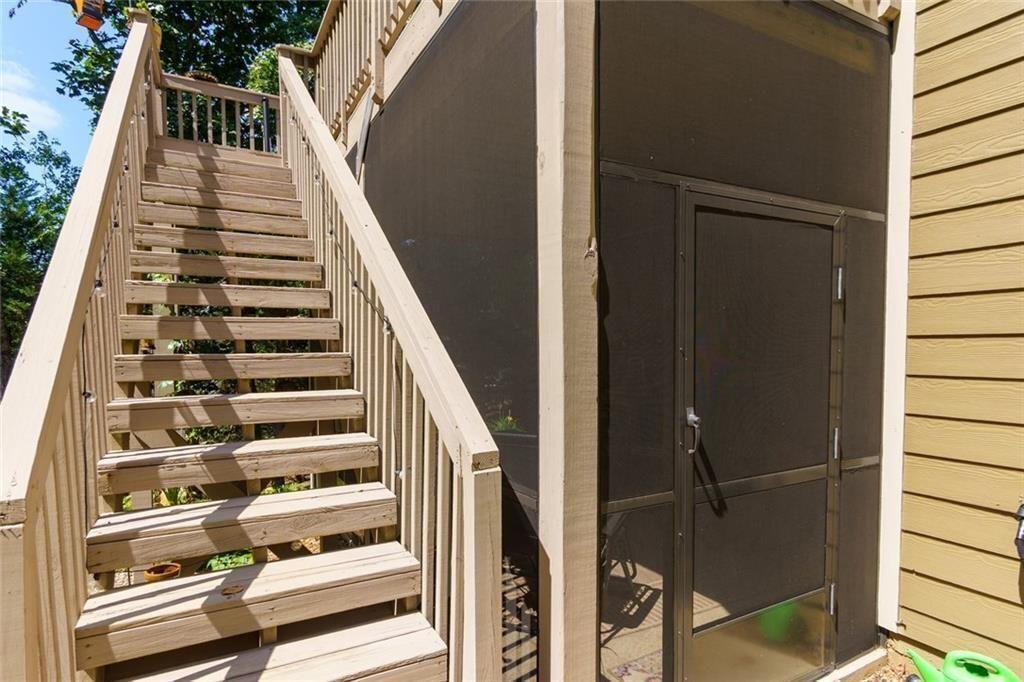 GLEN BROOKE - Residential