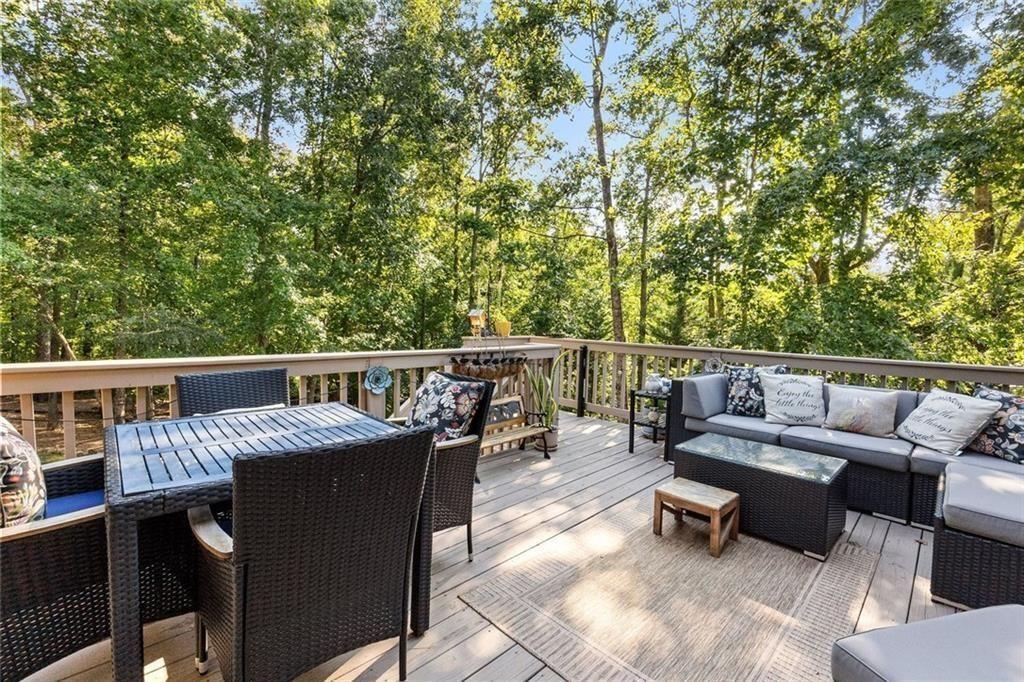 GLEN BROOKE - Residential