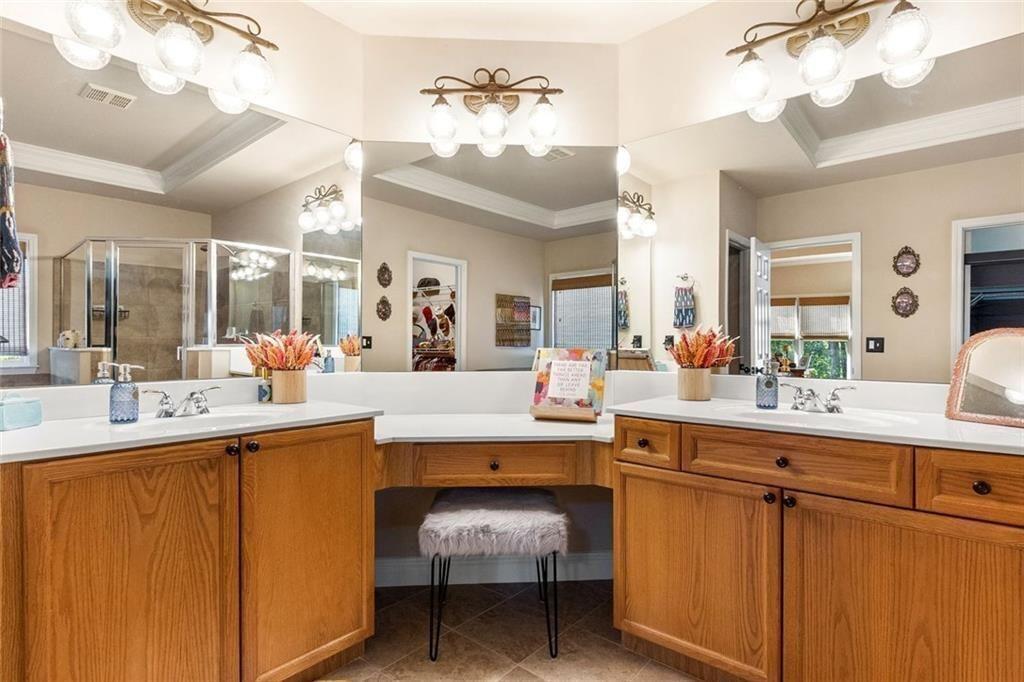 GLEN BROOKE - Residential