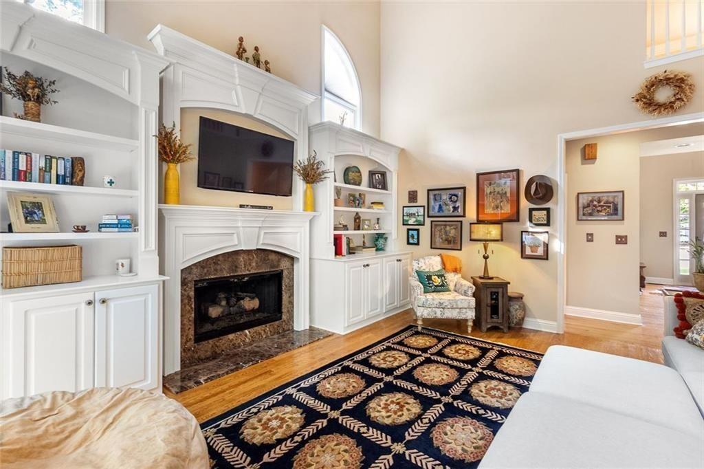 GLEN BROOKE - Residential