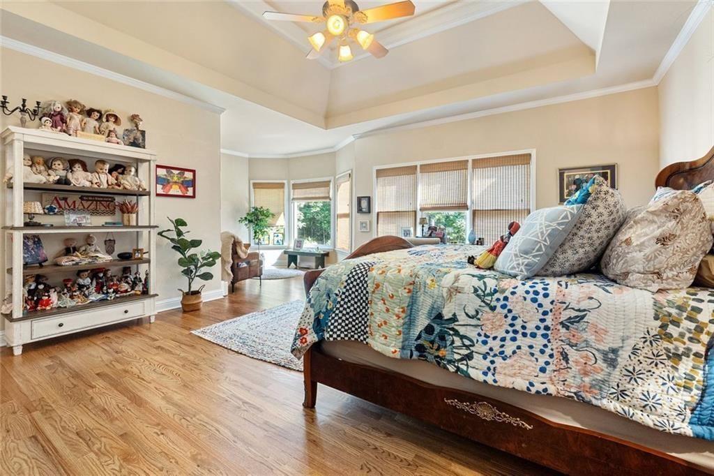 GLEN BROOKE - Residential