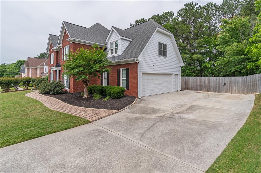 1004 Spruce Creek Lane