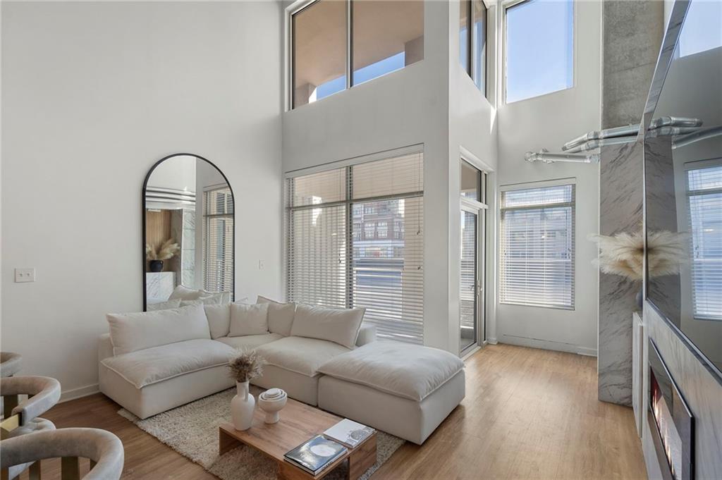 260 18th Street NW 10224