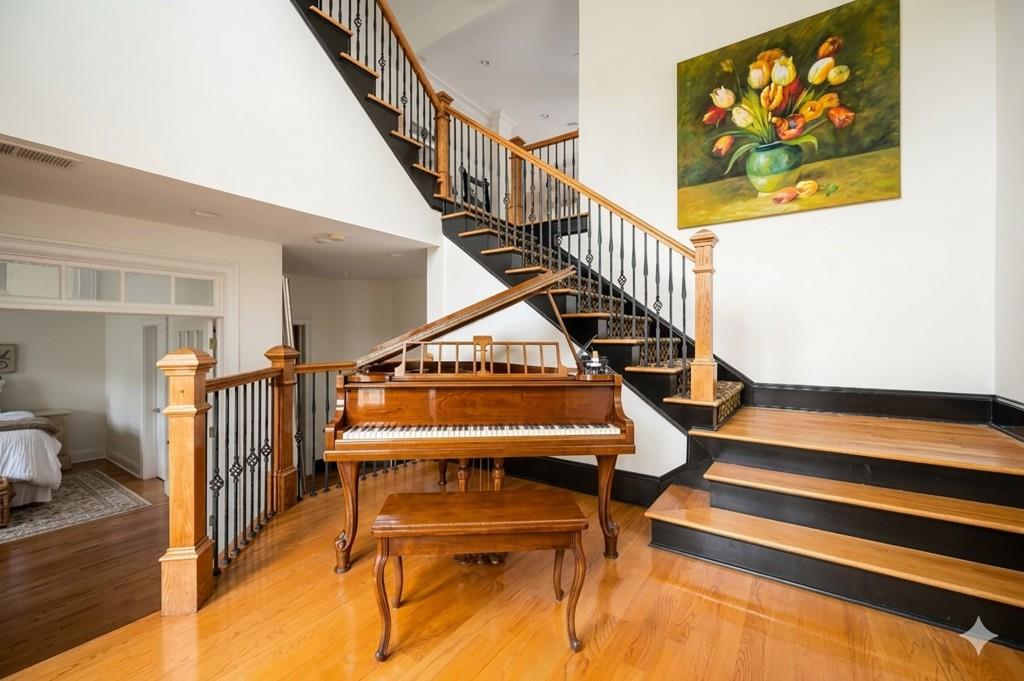 1359 Village Park Drive NE