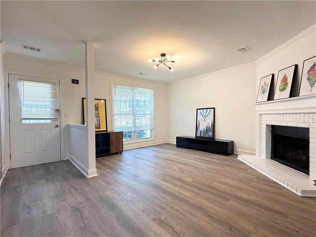 2880 Aspen Woods Entry