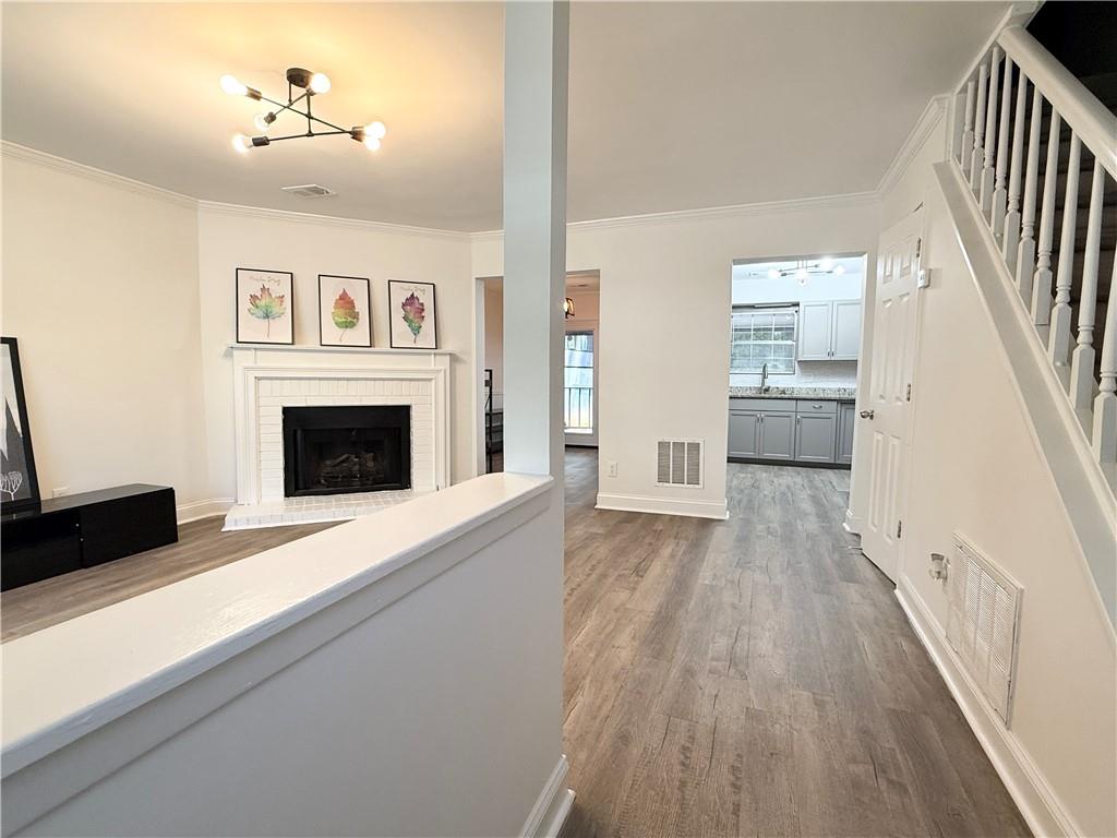 2880 Aspen Woods Entry
