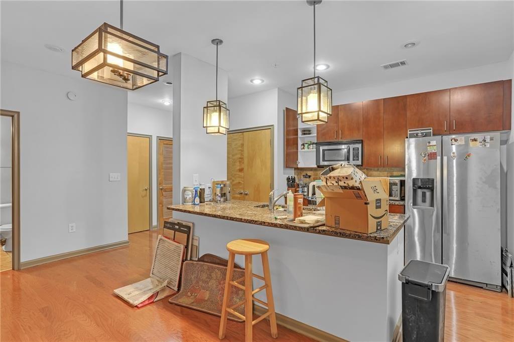 898 Oak Street SW 3227