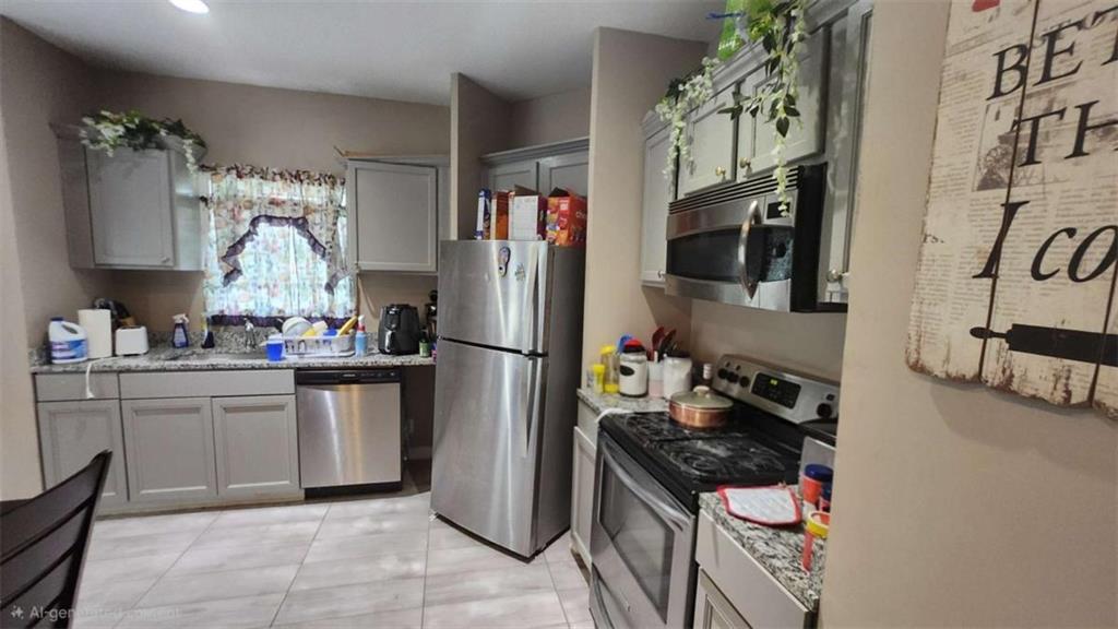 1423 Metropolitan Parkway
