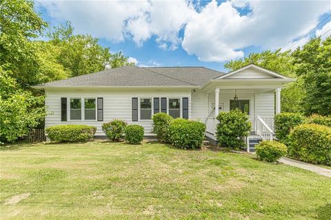 1493 Vesta Atlanta GA 30337