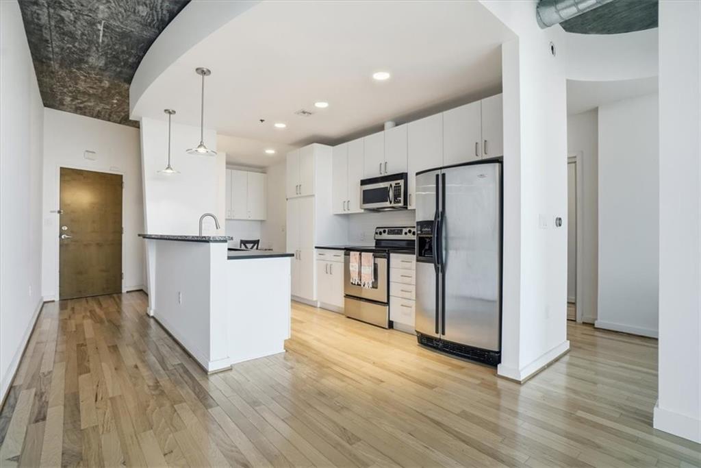 943 Peachtree Street NE 716