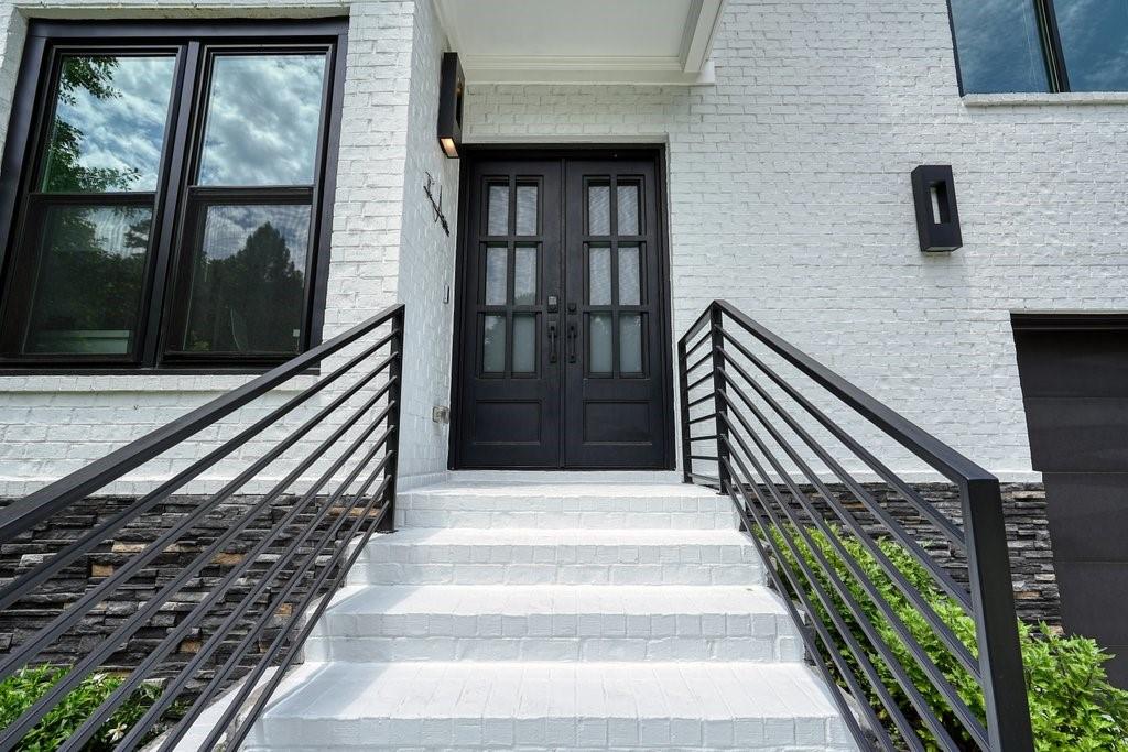 2804 Skyland Drive, Brookhaven, Georgia image 7