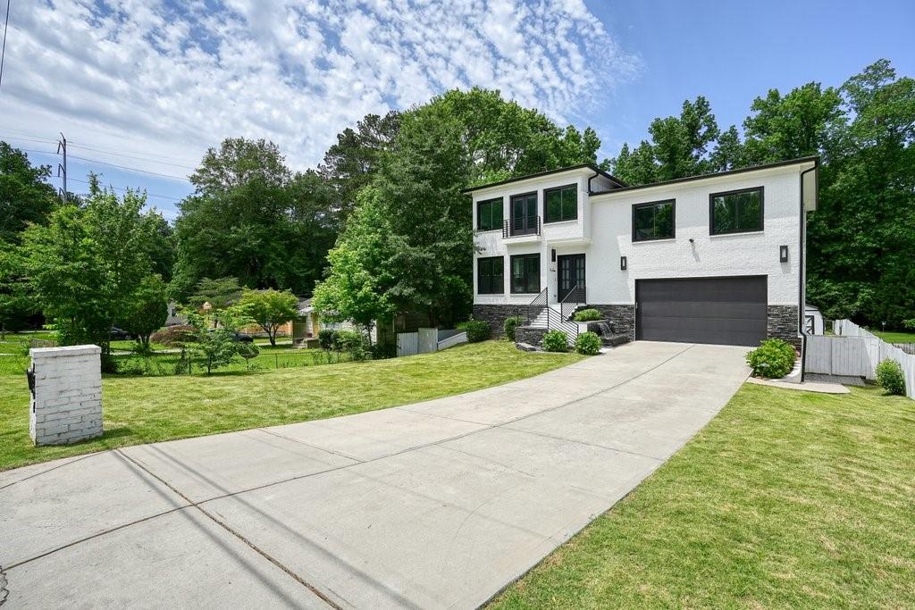 2804 Skyland Drive NE