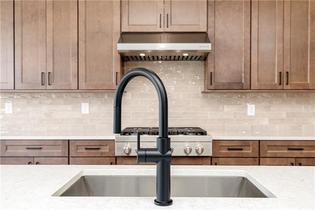 7140 Bridlefield Pass