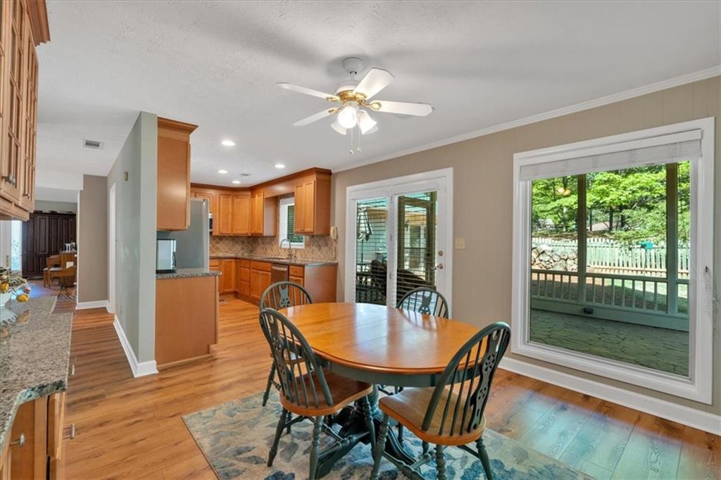 30 Sweetwood Court, Roswell, Georgia image 13