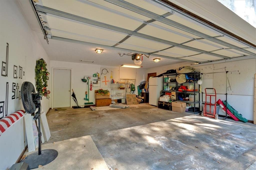 30 Sweetwood Court, Roswell, Georgia image 32