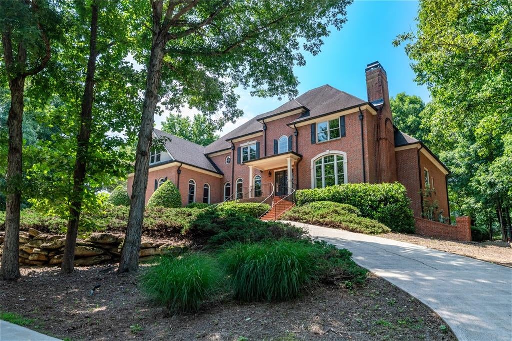 2115 Tee Drive