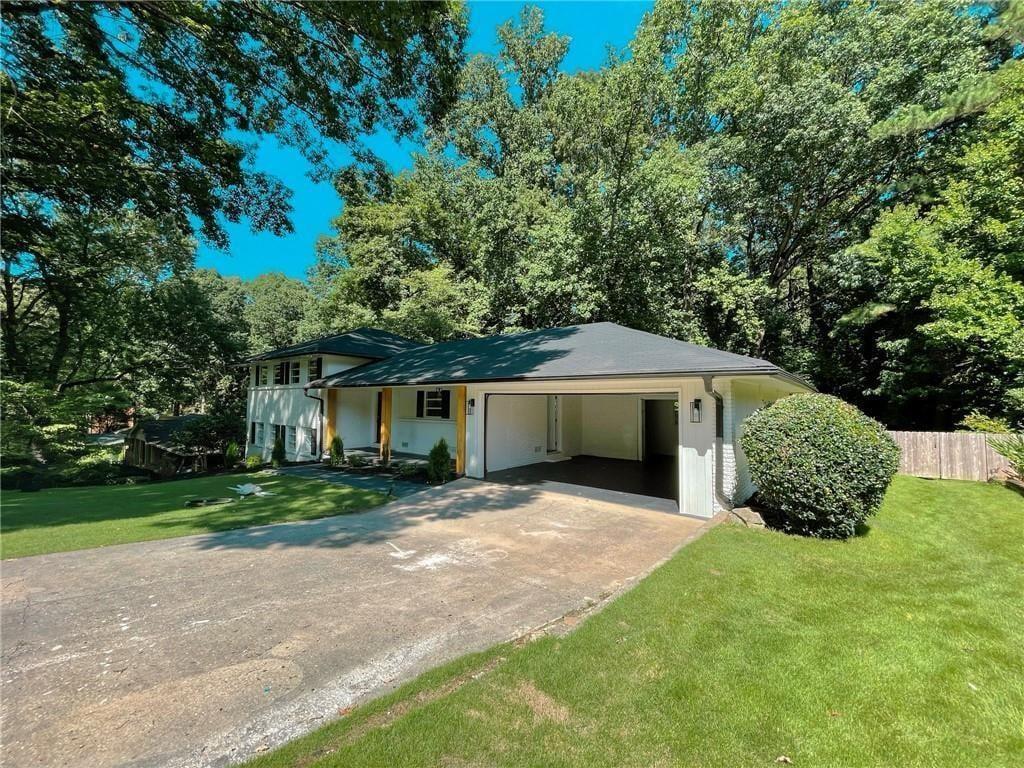 3539 Embry Circle
