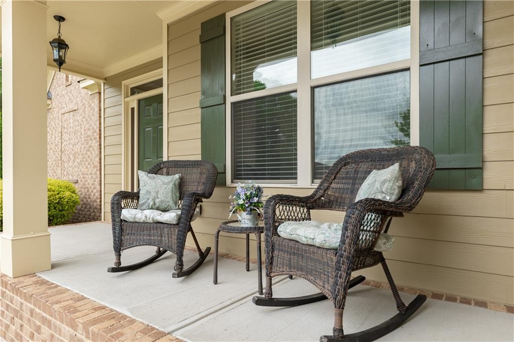 200 Glenview Court