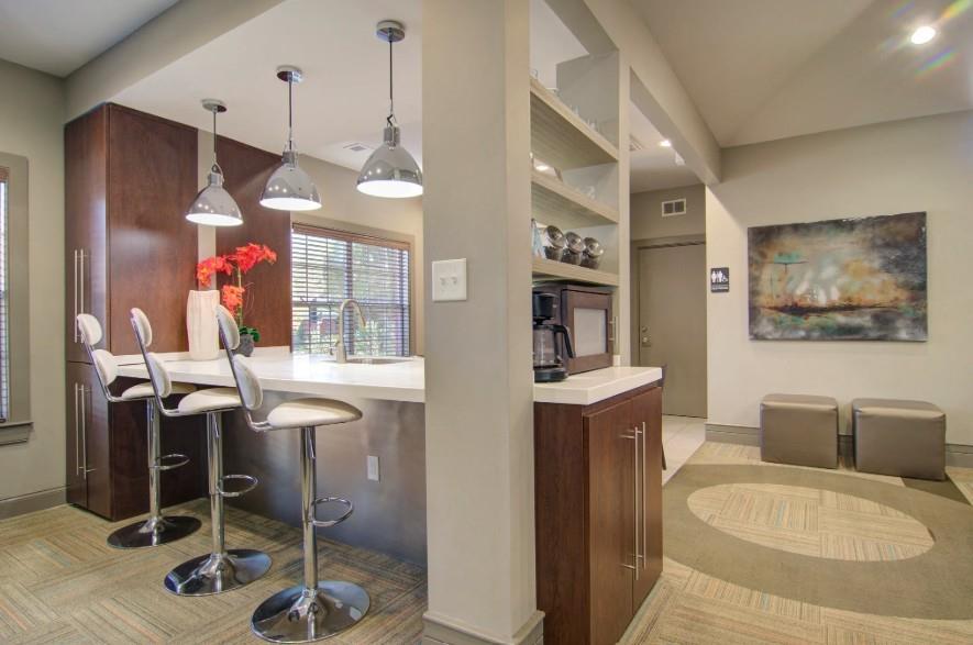 1970 Peachford Road 05111