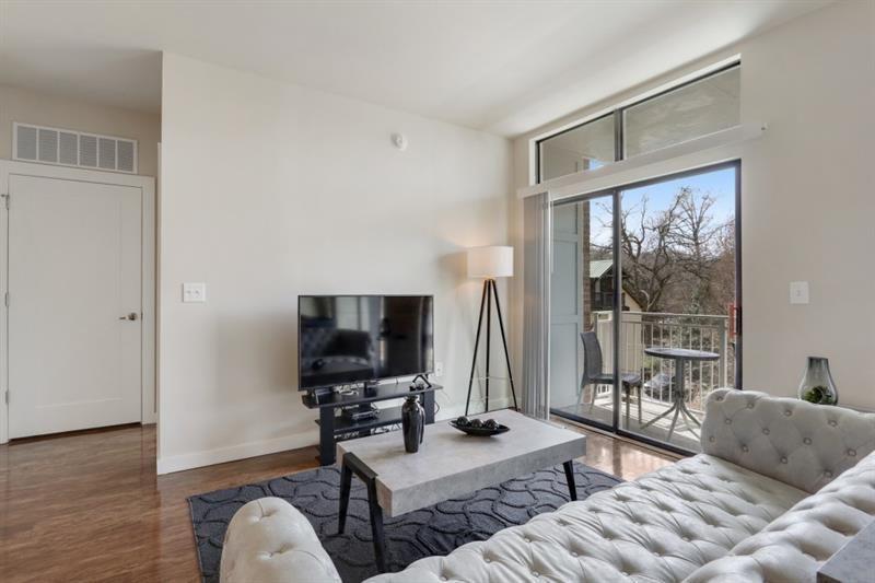 299 North Highland Avenue 3041