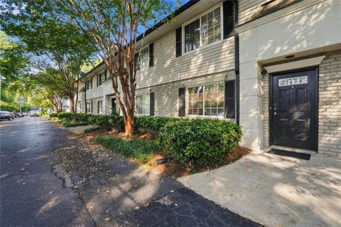 Photo of 6940 Roswell Road NE #4E, Sandy Springs, GA 30328 (MLS # 7857647)