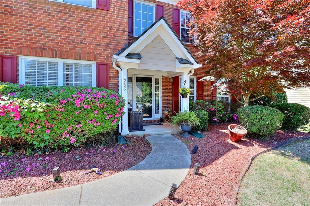 1285 Great Oaks Drive