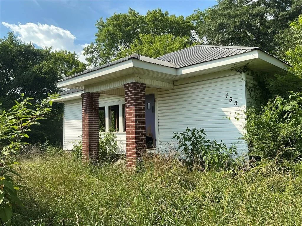 153 Henderson Bend Road NW