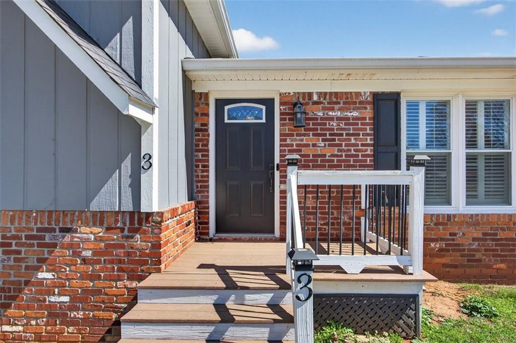 3 Berkshire Lane NE