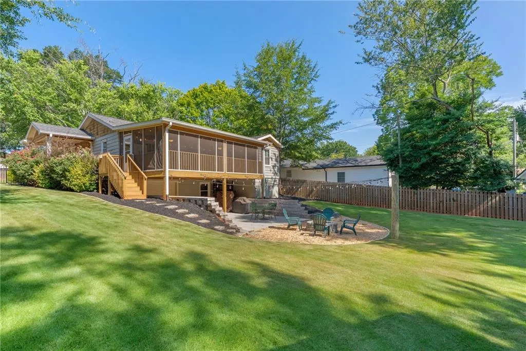 Marietta, Georgia 30067, United States, 2 Bedrooms Bedrooms, ,2 BathroomsBathrooms,Residential,Coming Soon,175303