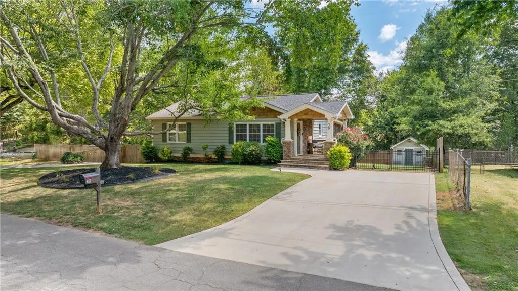 Marietta, Georgia 30067, United States, 2 Bedrooms Bedrooms, ,2 BathroomsBathrooms,Residential,Coming Soon,175303