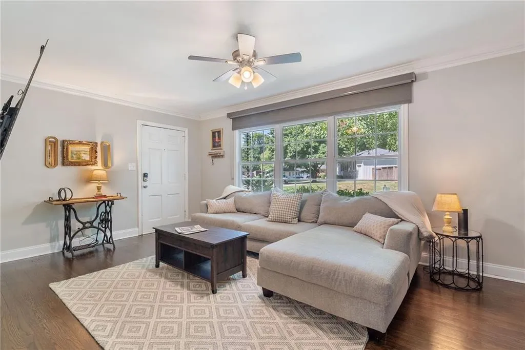 Marietta, Georgia 30067, United States, 2 Bedrooms Bedrooms, ,2 BathroomsBathrooms,Residential,Coming Soon,175303