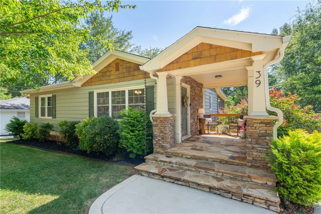 Marietta, Georgia 30067, United States, 2 Bedrooms Bedrooms, ,2 BathroomsBathrooms,Residential,Coming Soon,175303