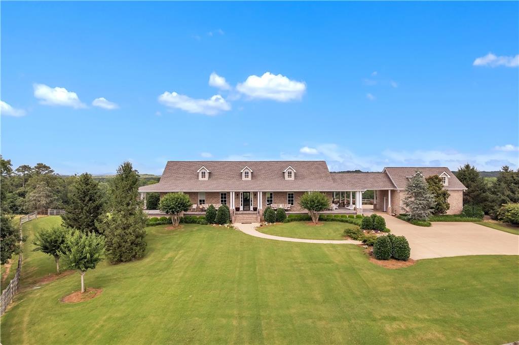 702 Cash Road NE