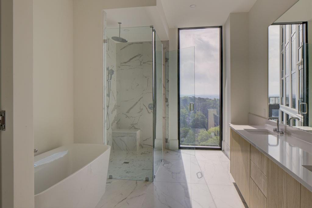 2425 Peachtree Road NE 1505