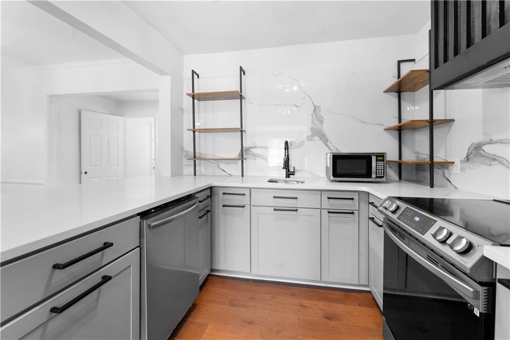 8 Cantey Place NW