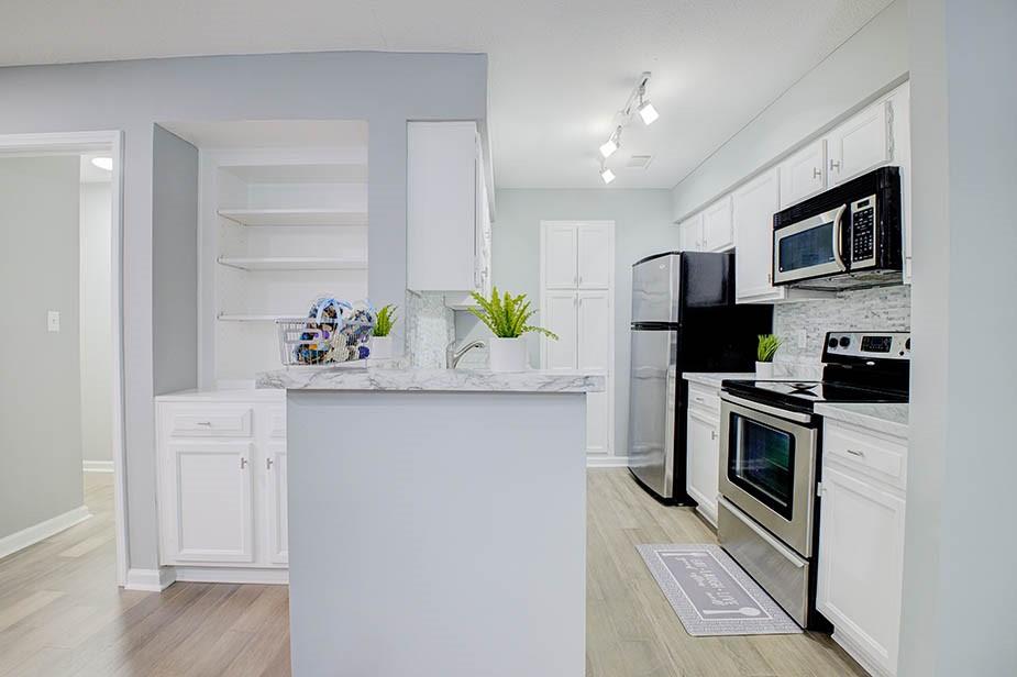 24317 Plantation Drive NE 317