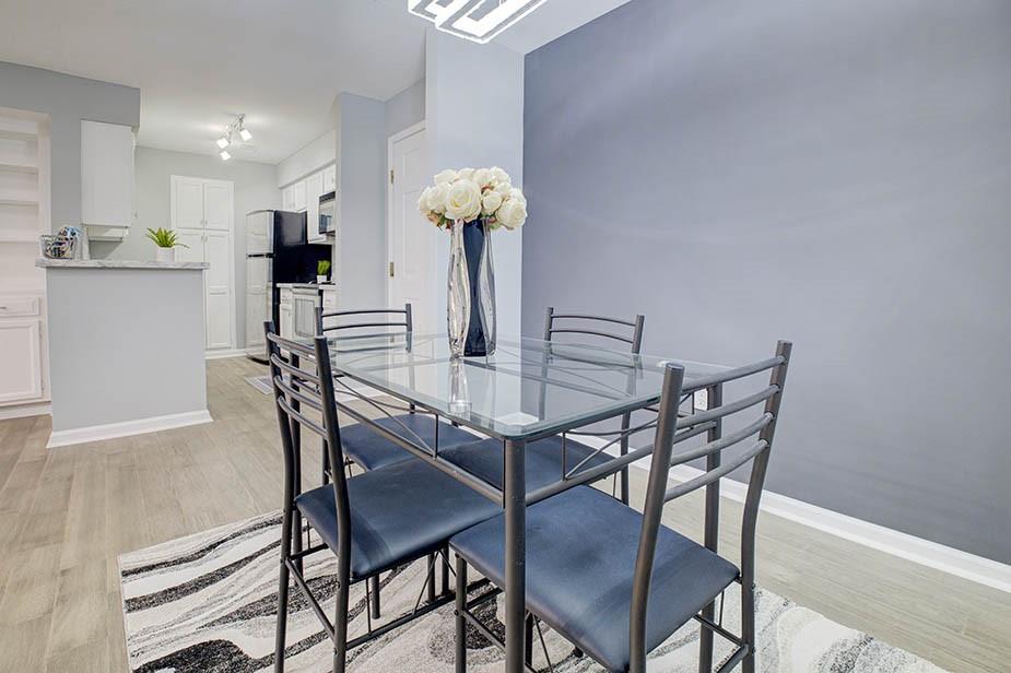 24317 Plantation Drive NE 317