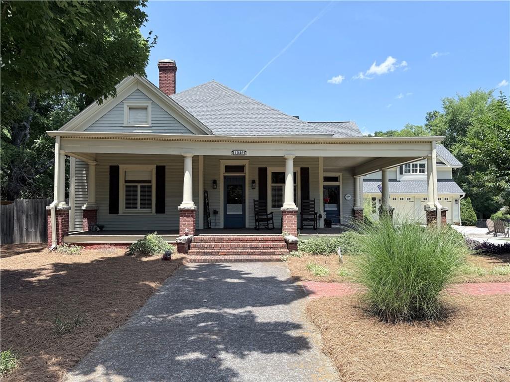 1049 N Main Street NW