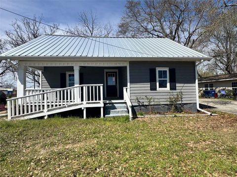 Homes For Rent - 74 Martin Luther K Drive<br/> Winder, GA 30680
