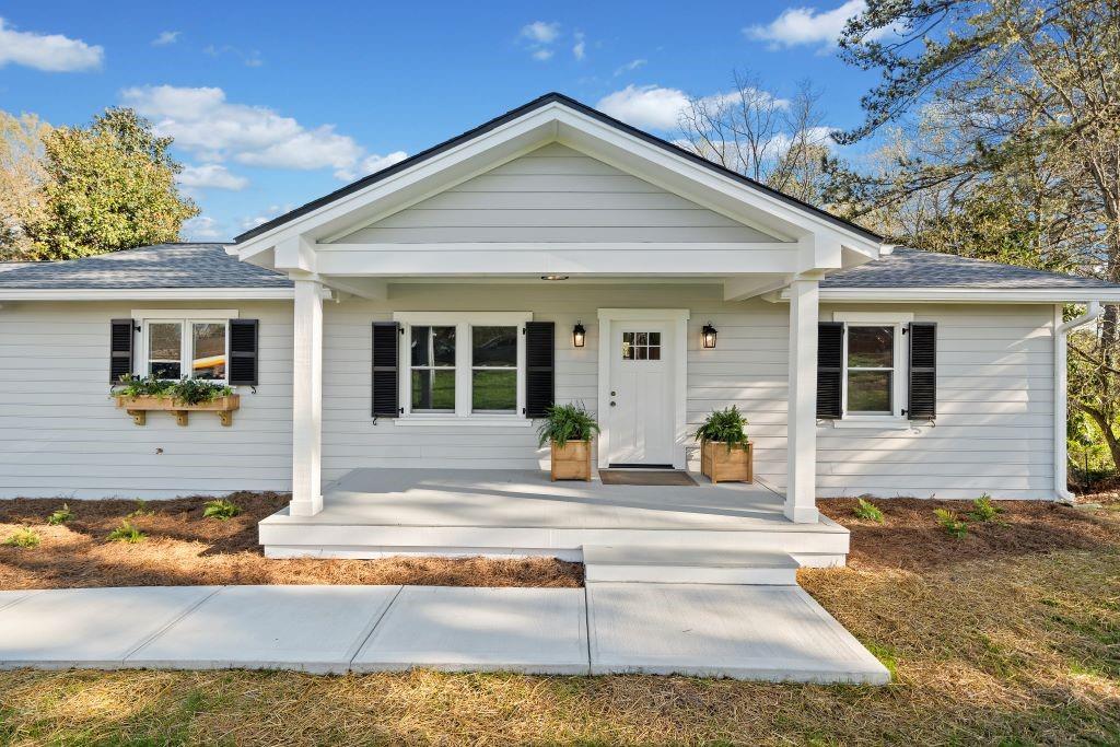 3784 Robinson Road NE