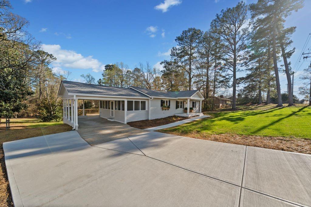 3784 Robinson Road NE