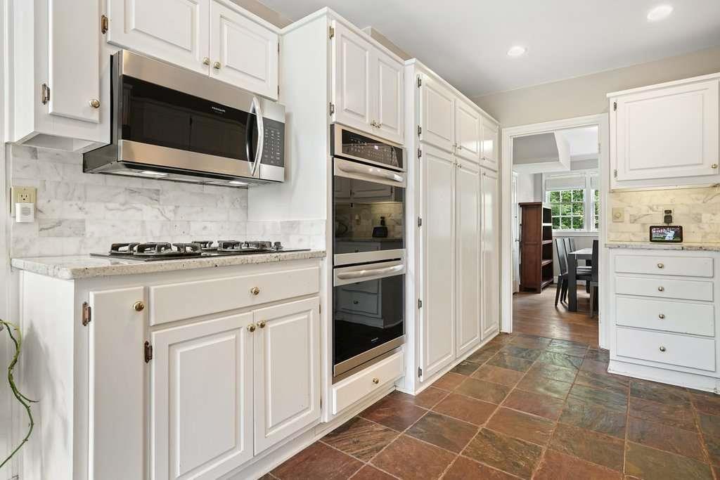 3734 Powers Ferry Road