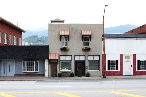 Homes For Sale - 114 N 3rd Avenue<br/> Chatsworth, GA 30705